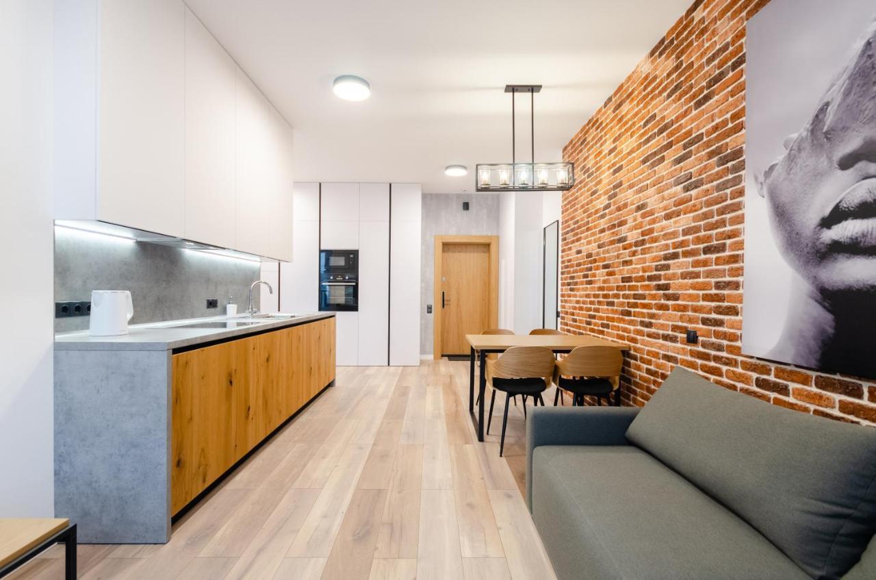Petrovdom 166-3B In Beautiful Apartments In Rc "Yaroslaviv Grad" Kiew Exterior foto