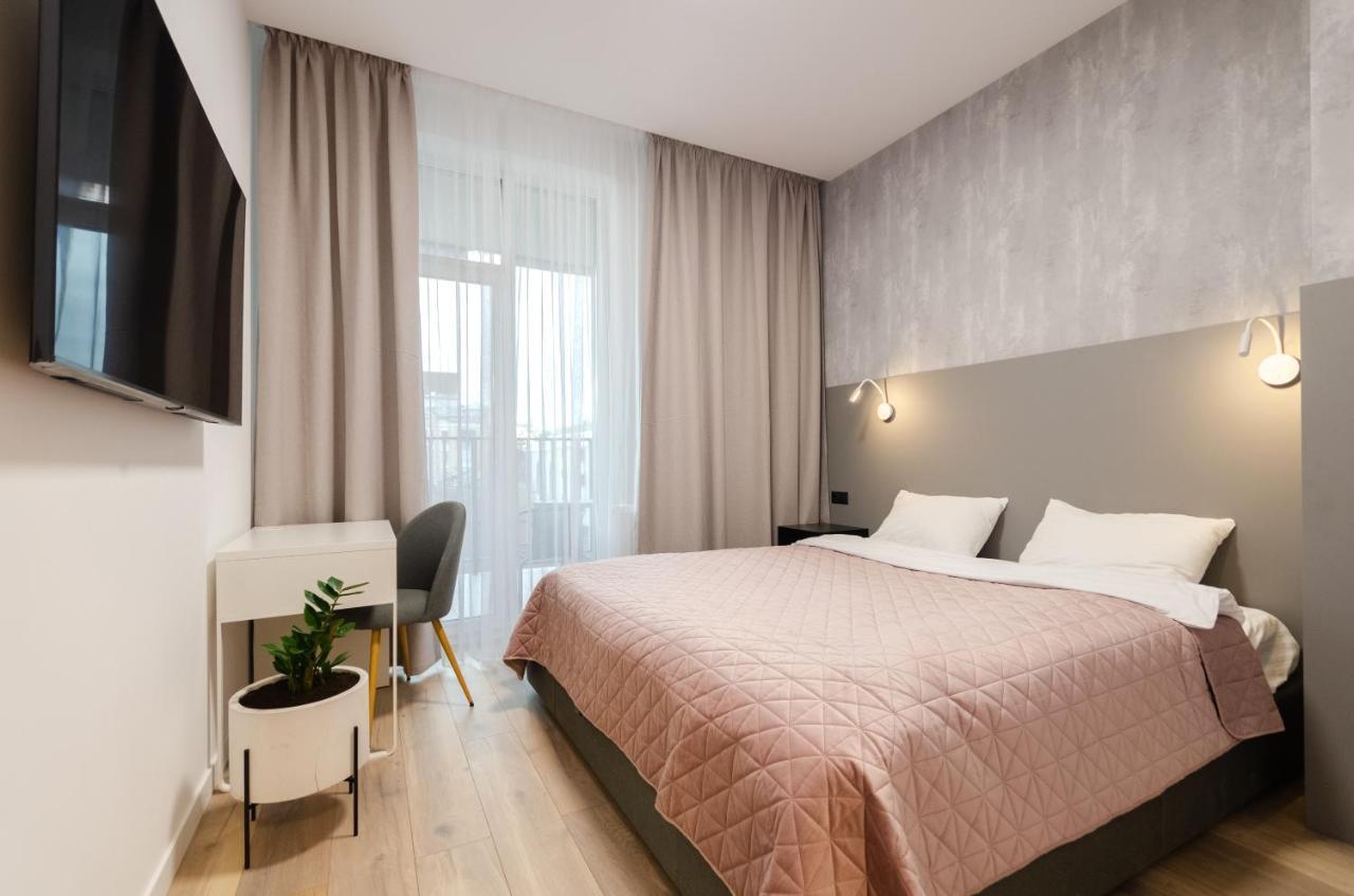 Petrovdom 166-3B In Beautiful Apartments In Rc "Yaroslaviv Grad" Kiew Exterior foto