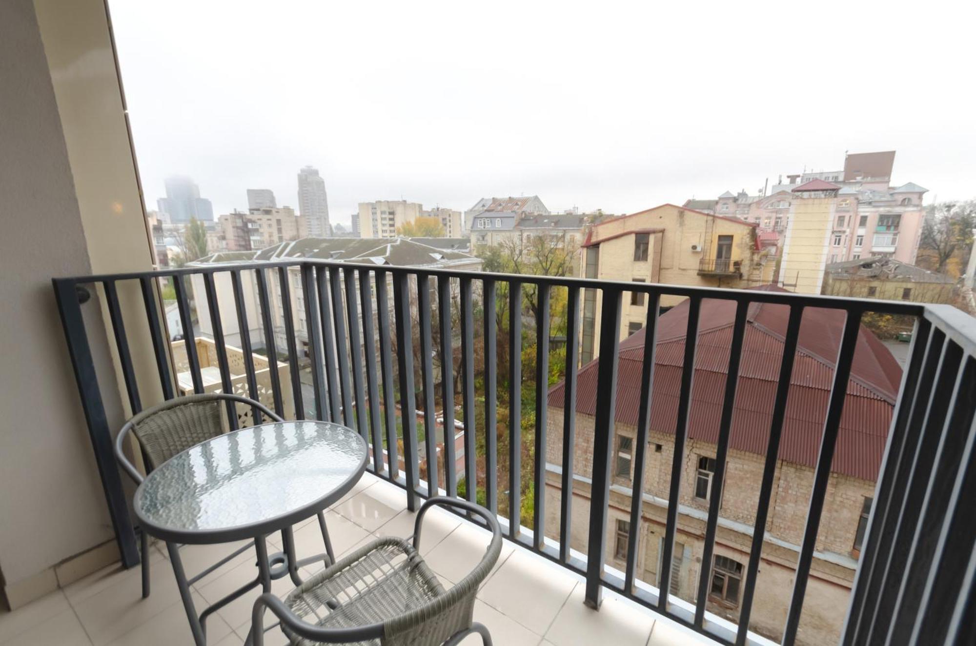 Petrovdom 166-3B In Beautiful Apartments In Rc "Yaroslaviv Grad" Kiew Exterior foto
